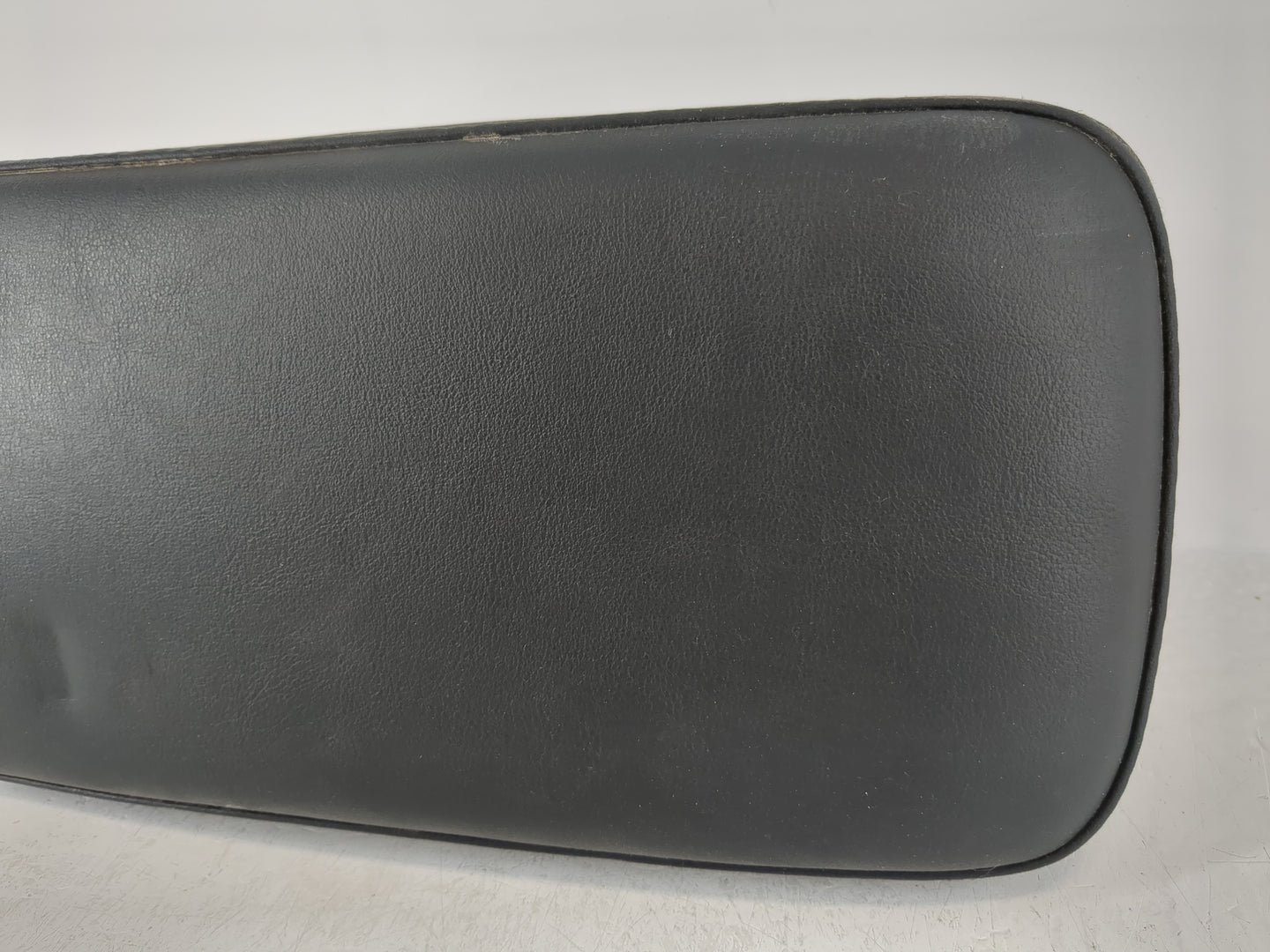 2012-2013 Lexus Ct200h Center Console Armrest Cover Lid Fits Fits 2012 2013 OEM Used Auto Parts - Oemusedautoparts1.com
