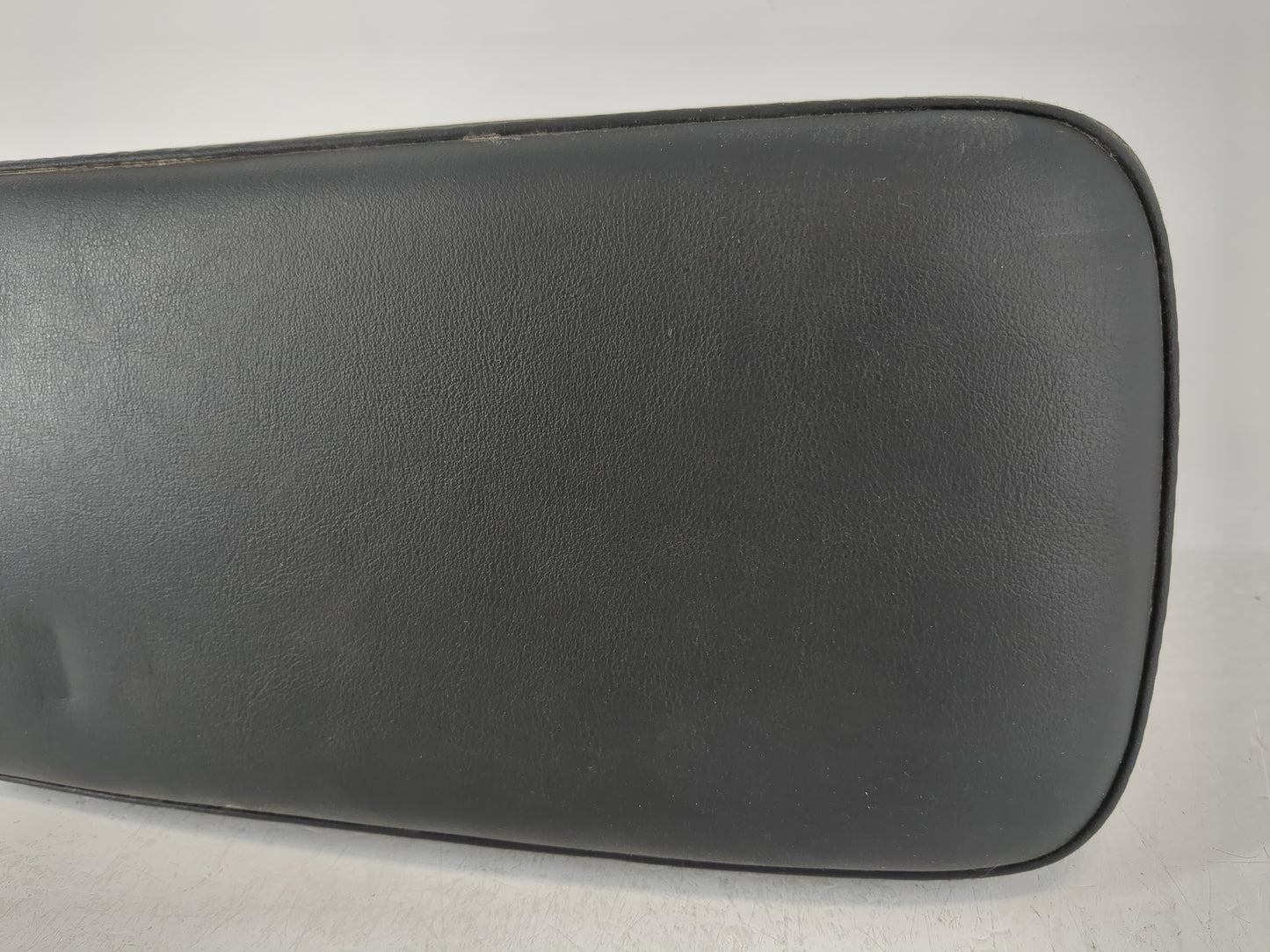 2012-2013 Lexus Ct200h Center Console Armrest Cover Lid Fits Fits 2012 2013 OEM Used Auto Parts - Oemusedautoparts1.com