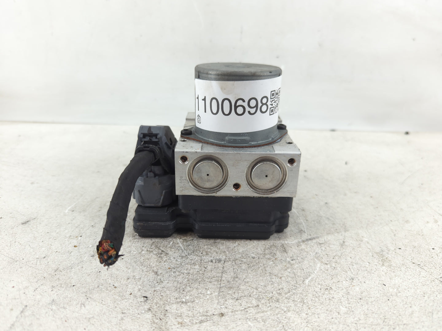2014-2016 Kia Forte ABS Pump Control Module Replacement P/N:58900-A7200 Fits Fits 2014 2015 2016 OEM Used Auto Parts - Oemusedautoparts1.com