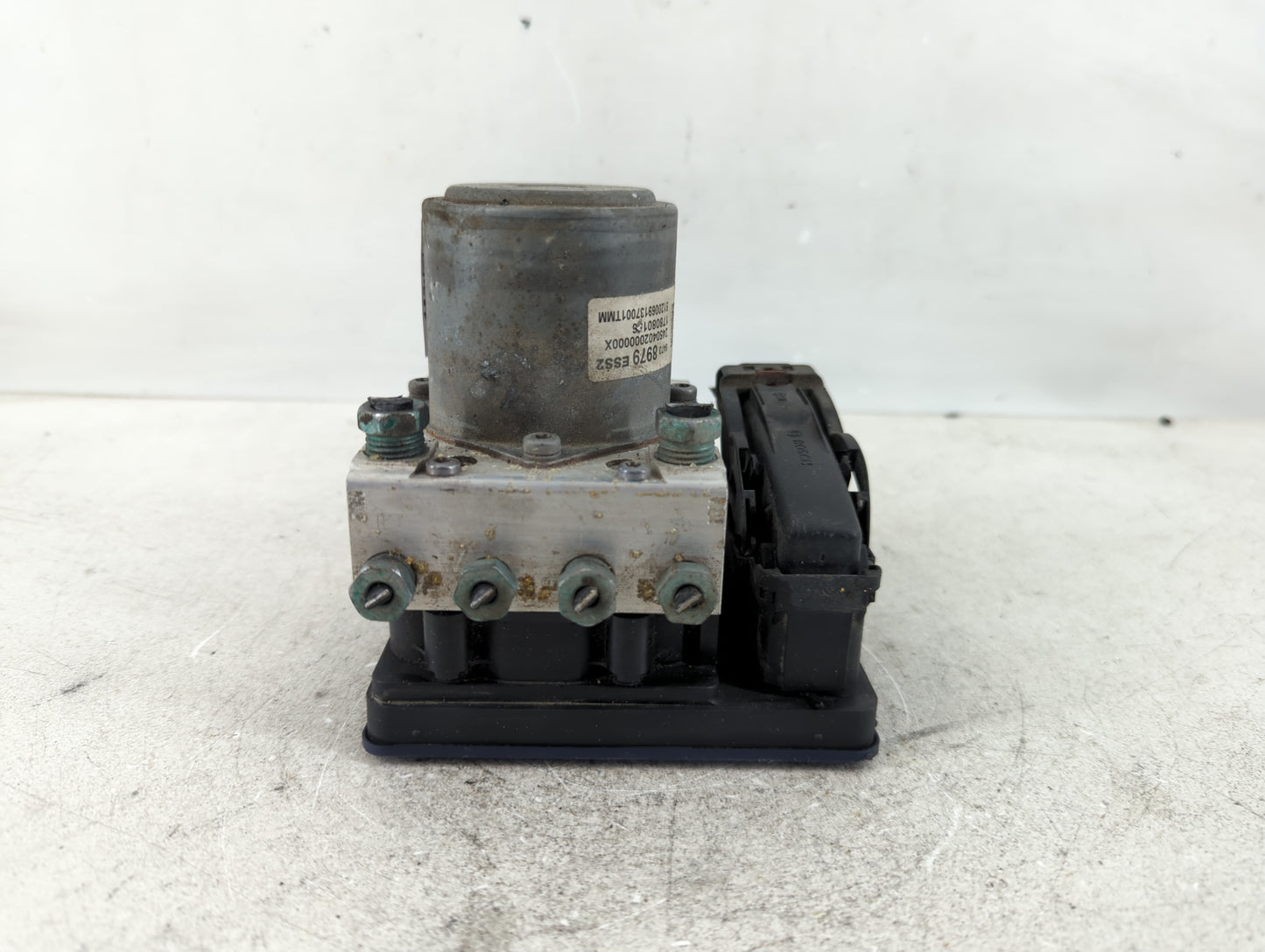 2018 Buick Enclave ABS Pump Control Module Replacement P/N:84738979 Fits Fits 2019 2020 OEM Used Auto Parts - Oemusedautoparts1.com