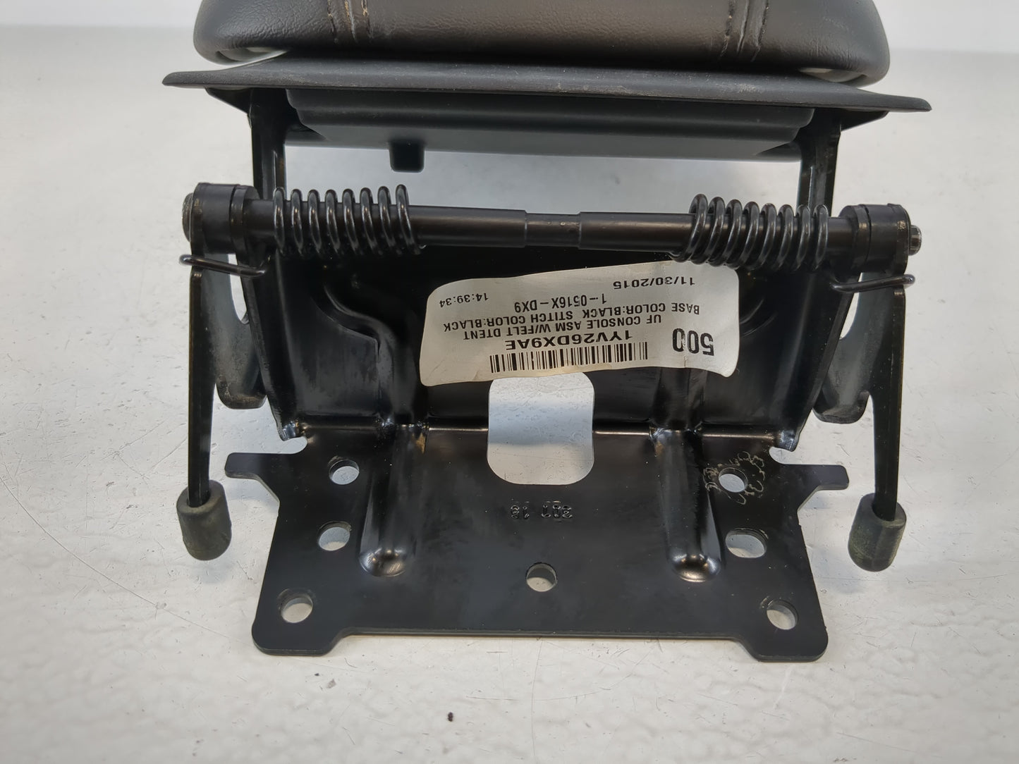 2016 Chrysler 200 Center Console Armrest Cover Lid P/N:1-5016X-DX9 Fits OEM Used Auto Parts