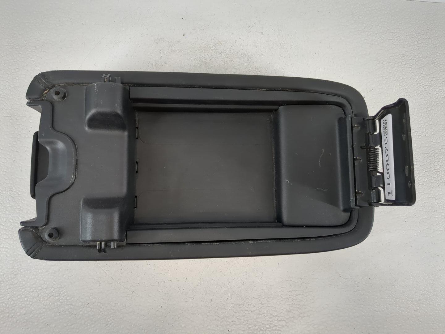 2012-2014 Chrysler 300 Center Console Armrest Cover Lid Fits Fits 2012 2013 2014 OEM Used Auto Parts - Oemusedautoparts1.com