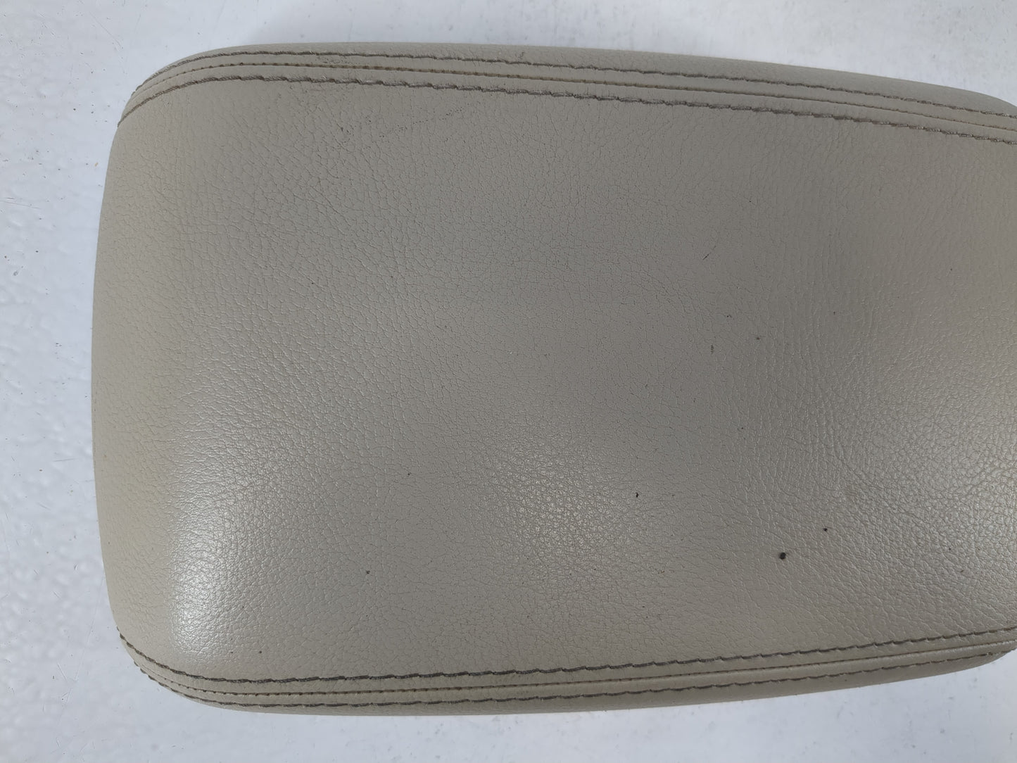 2012 Ford Focus Center Console Armrest Cover Lid Fits OEM Used Auto Parts - Oemusedautoparts1.com