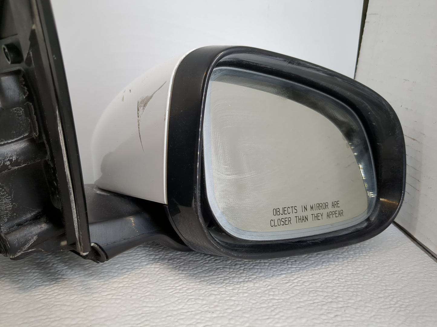 2010-2015 Jaguar Xj Side Mirror Replacement Passenger Right View Door Mirror P/N:A049504 Fits Fits 2010 2011 2012 2013 2014 2015 OEM Used Auto Parts