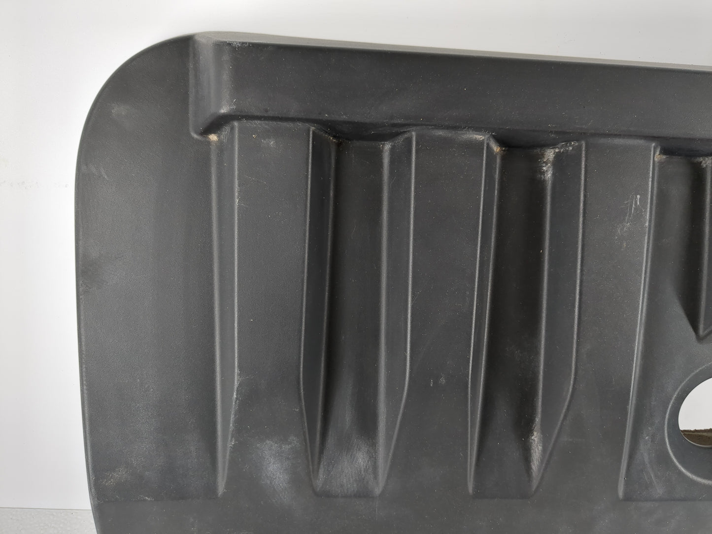 2012 Chrysler 200 Engine Cover - Oemusedautoparts1.com
