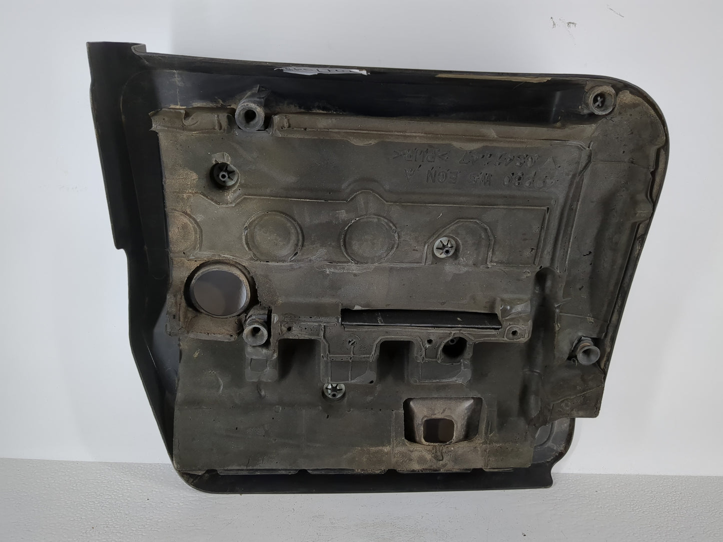 2012 Chrysler 200 Engine Cover - Oemusedautoparts1.com
