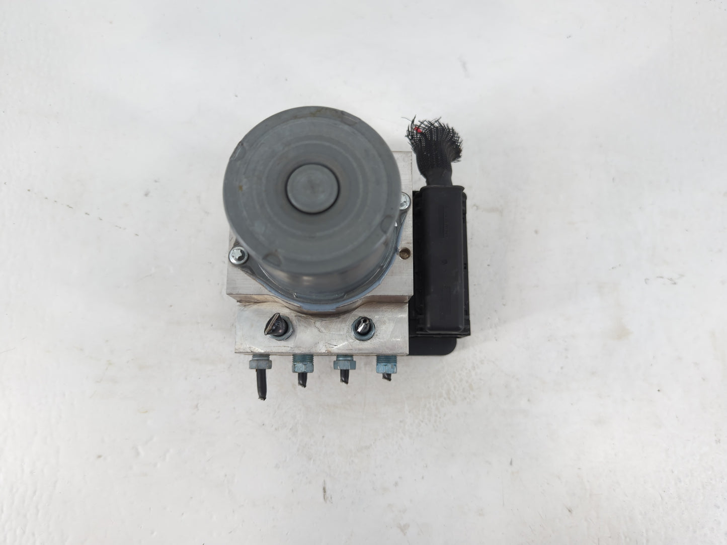 2012-2017 Bmw 535i ABS Pump Control Module Replacement P/N:3451 6856841-01 Fits Fits 2012 2013 2014 2015 2016 2017 2018 OEM Used Auto Parts