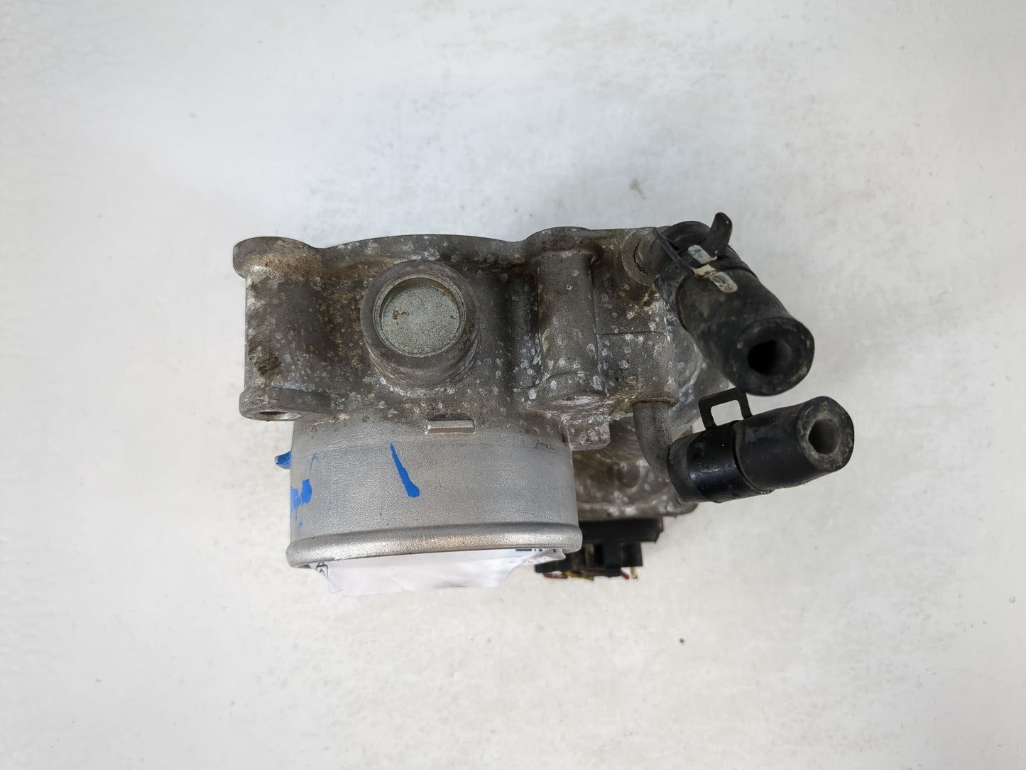 2011-2020 Hyundai Elantra Throttle Body P/N:35100-2E000 Fits Fits 2011 2012 2013 2014 2015 2016 2017 2018 2019 2020 2021 OEM Used Auto Parts - Oemusedautoparts1.com