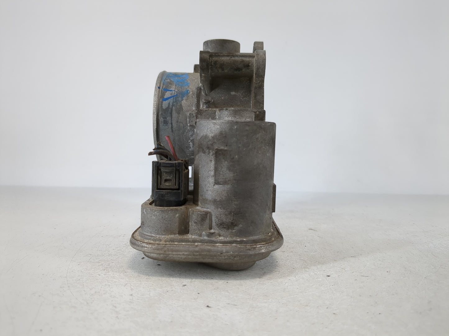 2008-2014 Dodge Avenger Throttle Body P/N:04891735AC Fits Fits 2007 2008 2009 2010 2011 2012 2013 2014 2015 2016 2017 2018 OEM Used Auto Parts