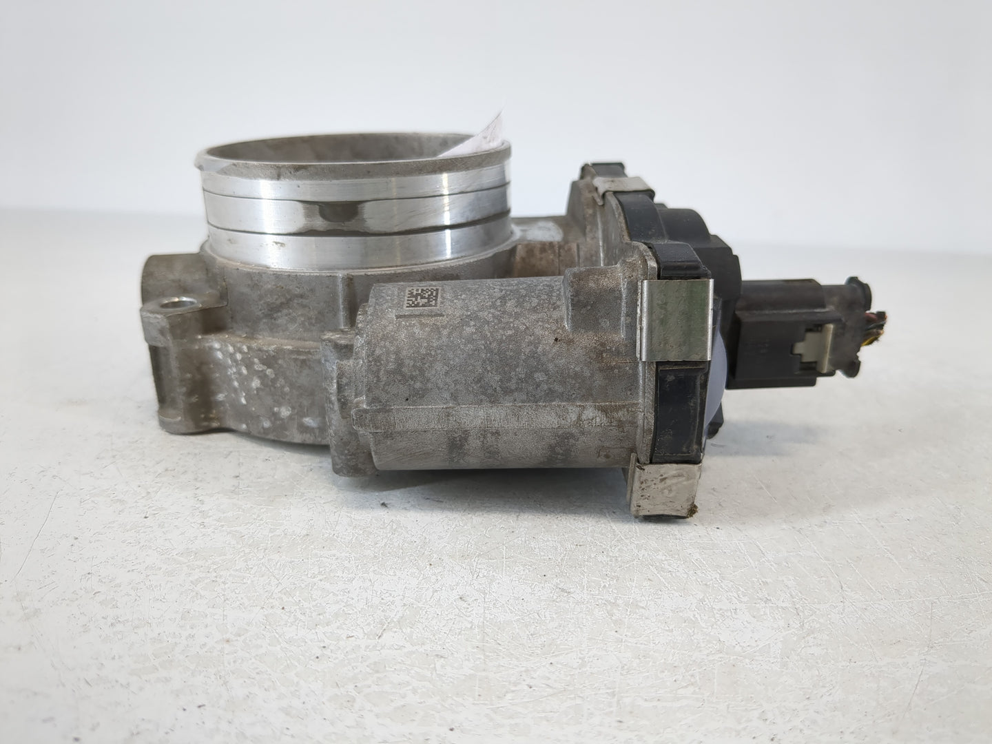 2016-2021 Chevrolet Camaro Throttle Body P/N:12671014 Fits Fits 2016 2017 2018 2019 2020 2021 2022 OEM Used Auto Parts - Oemusedautoparts1.com