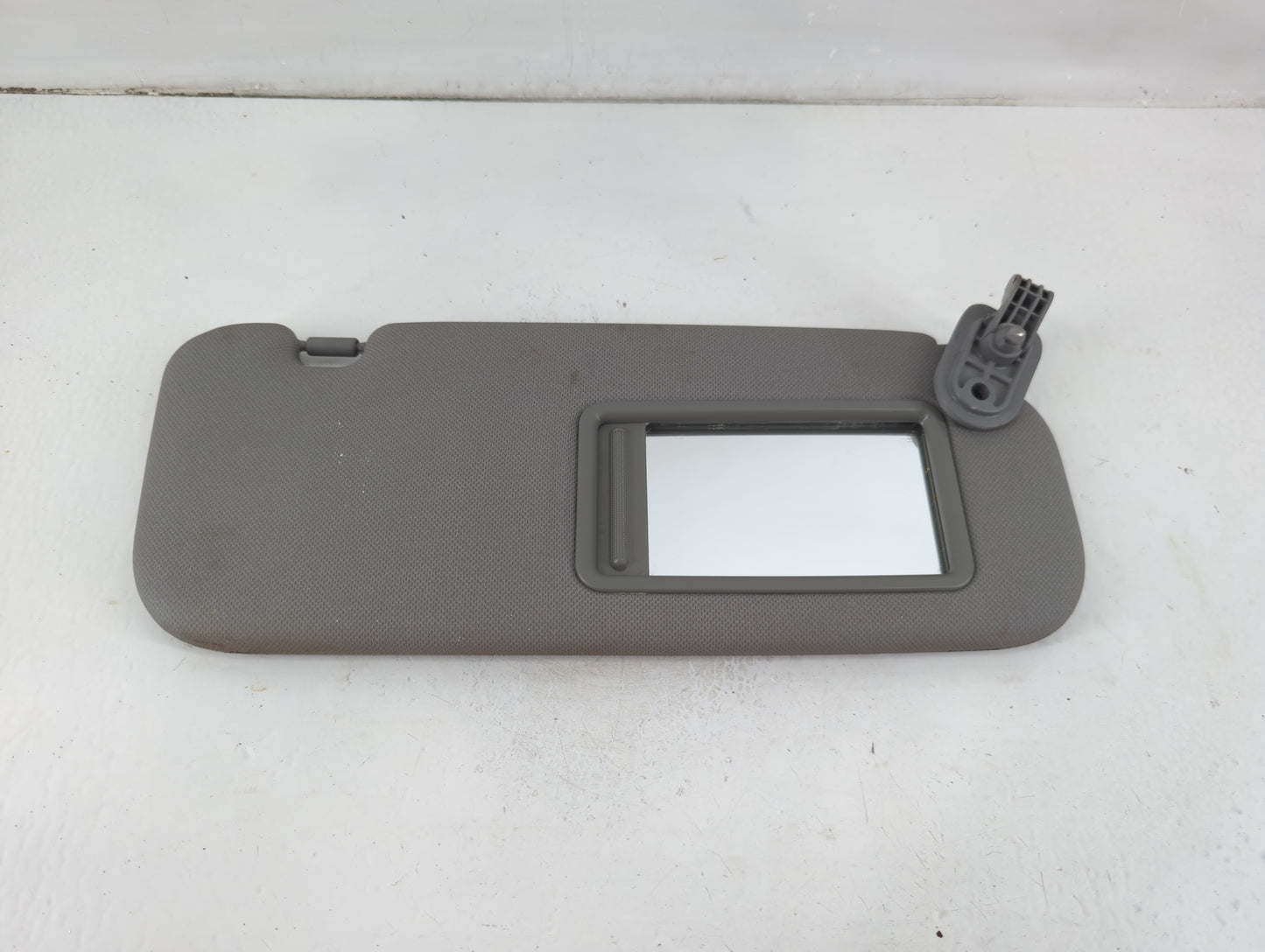 2014-2017 Hyundai Accent Sun Visor Shade Replacement Passenger Right Mirror Fits Fits 2014 2015 2016 2017 OEM Used Auto Parts - Oemusedautoparts1.com