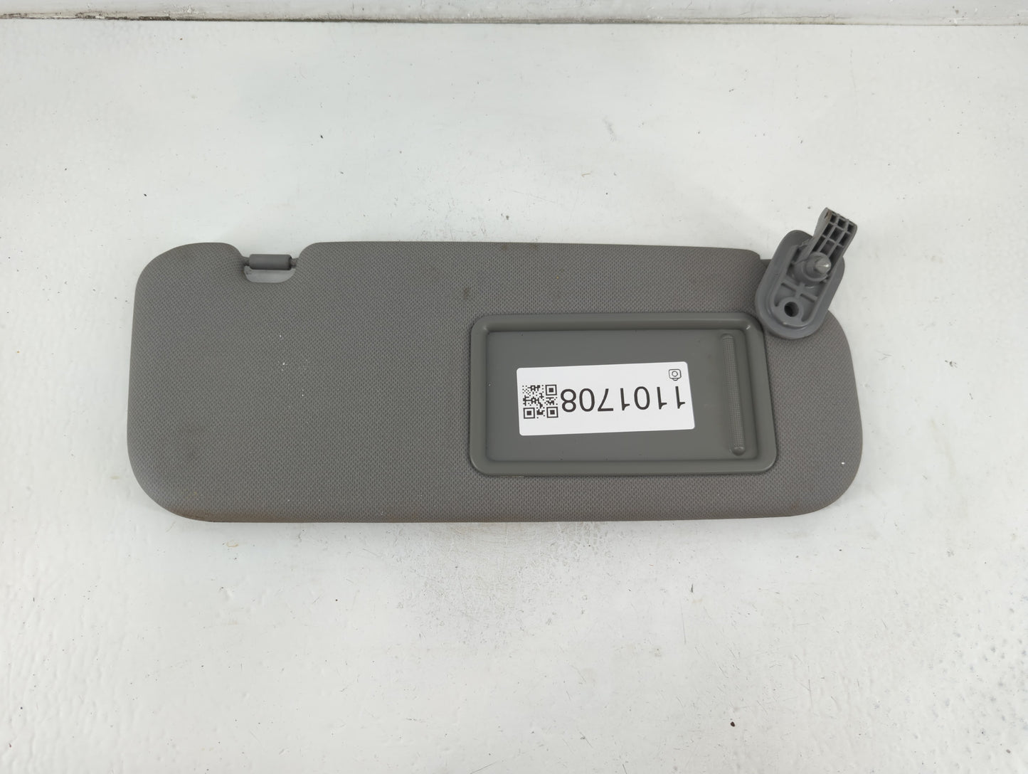 2014-2017 Hyundai Accent Sun Visor Shade Replacement Passenger Right Mirror Fits Fits 2014 2015 2016 2017 OEM Used Auto Parts - Oemusedautoparts1.com
