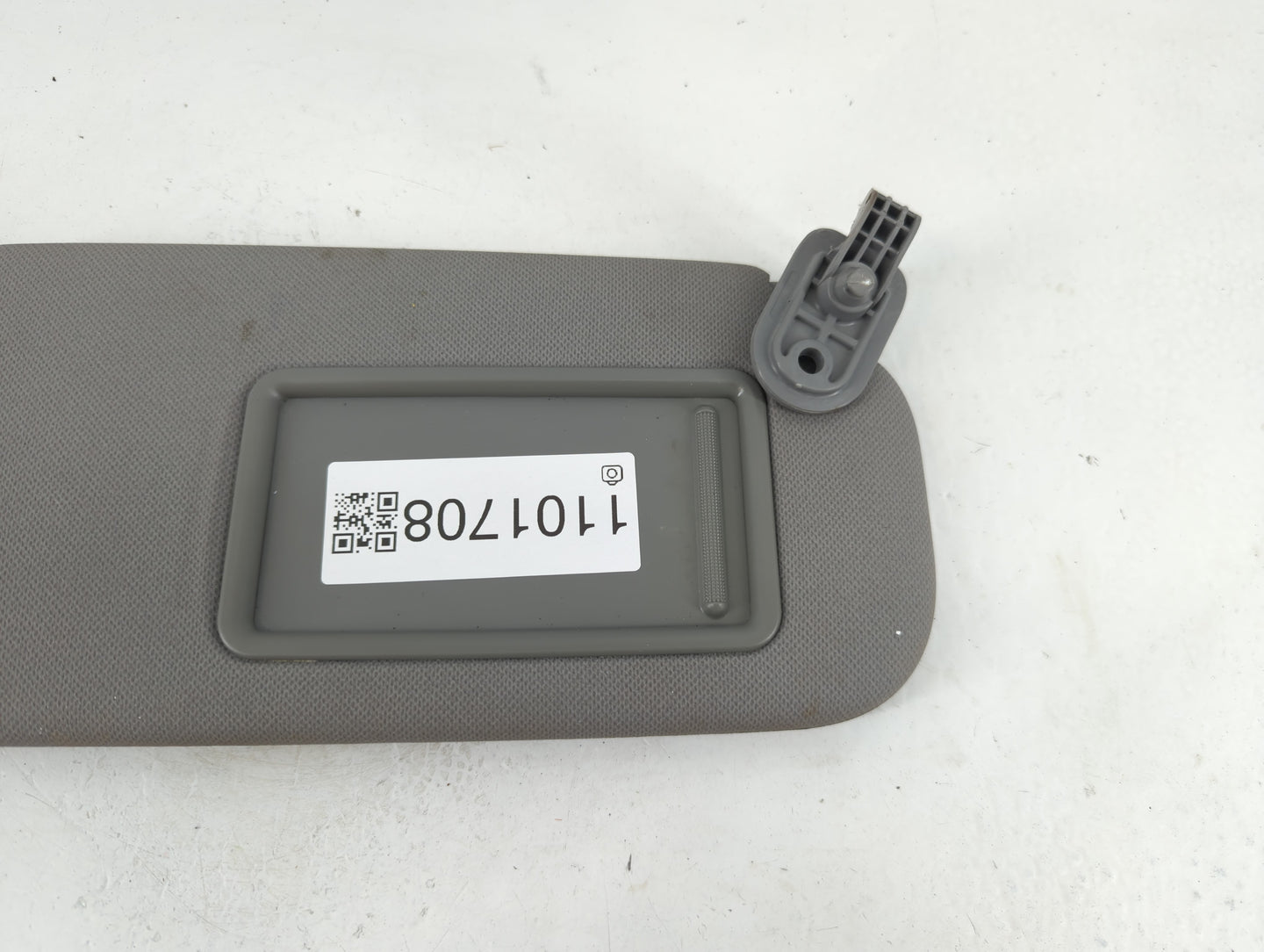 2014-2017 Hyundai Accent Sun Visor Shade Replacement Passenger Right Mirror Fits Fits 2014 2015 2016 2017 OEM Used Auto Parts - Oemusedautoparts1.com