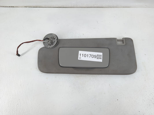 2020-2022 Chevrolet Equinox Sun Visor Shade Replacement Passenger Right Mirror Fits Fits 2020 2021 2022 OEM Used Auto Parts