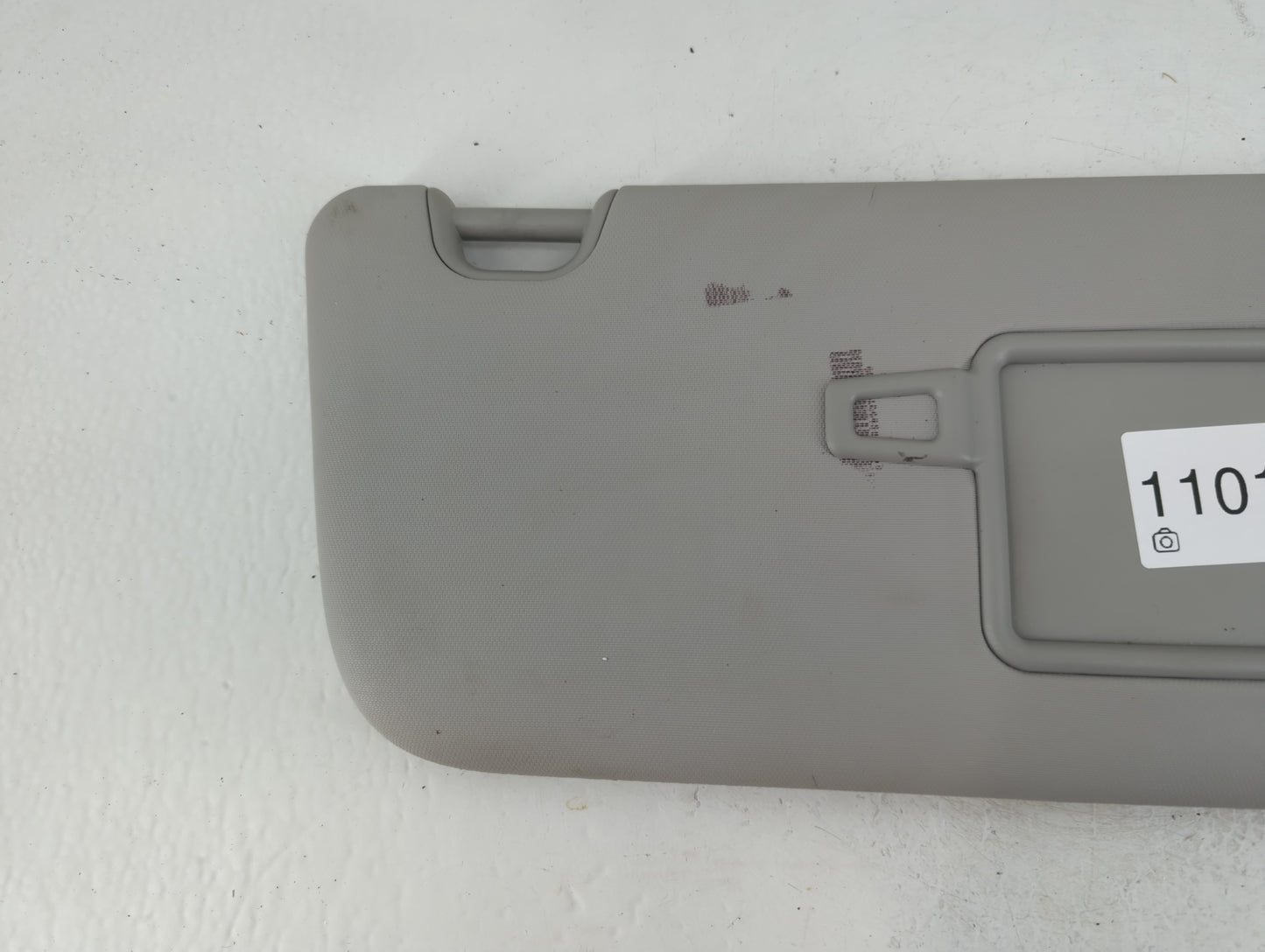 2014-2019 Kia Soul Sun Visor Shade Replacement Passenger Right Mirror Fits Fits 2014 2015 2016 2017 2018 2019 OEM Used Auto Parts - Oemusedautoparts1.com