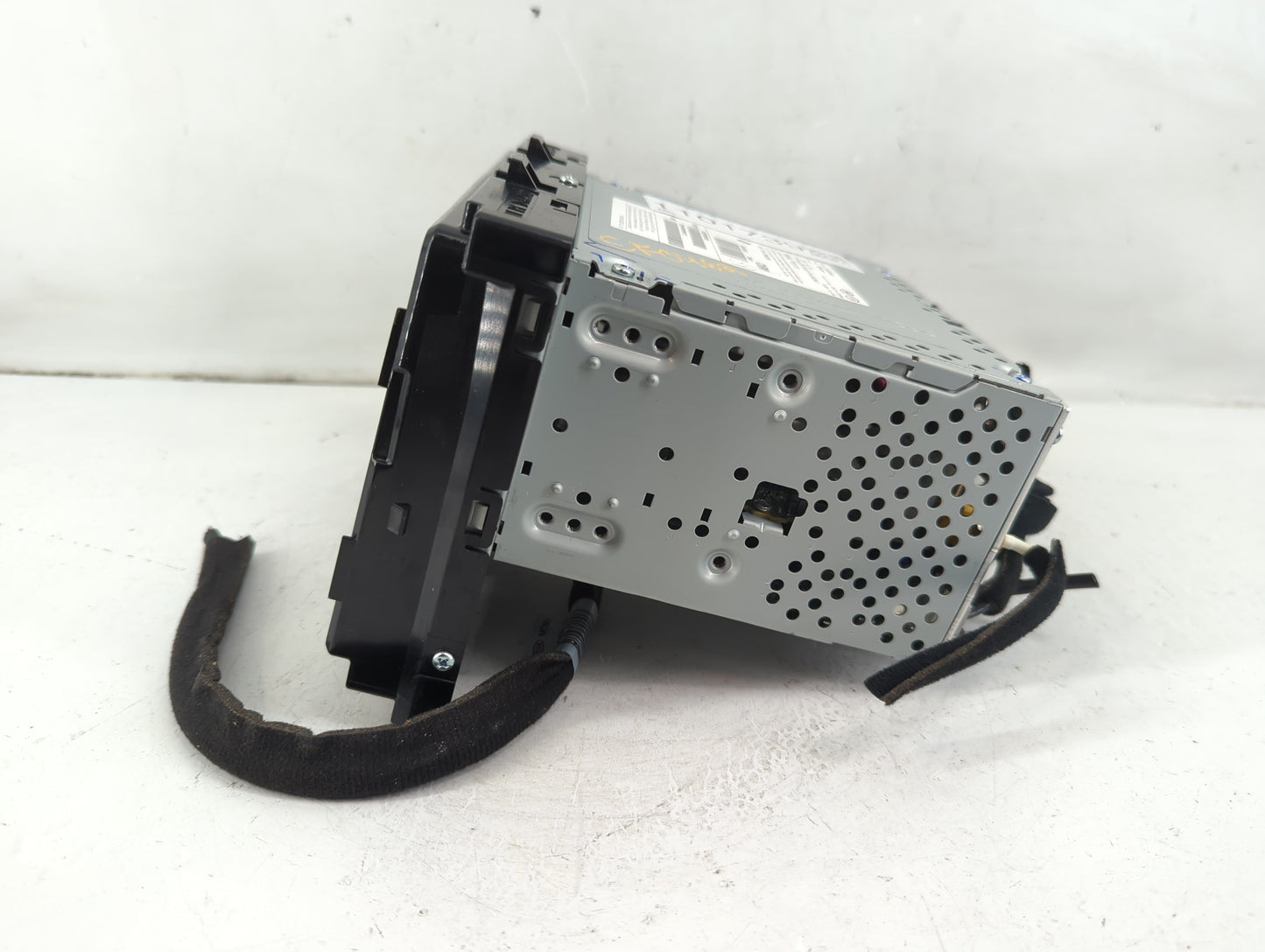 2018-2019 Hyundai Sonata Radio AM FM Cd Player Receiver Replacement P/N:96160C2UB04X Fits Fits 2018 2019 OEM Used Auto Parts - Oemusedautoparts1.com