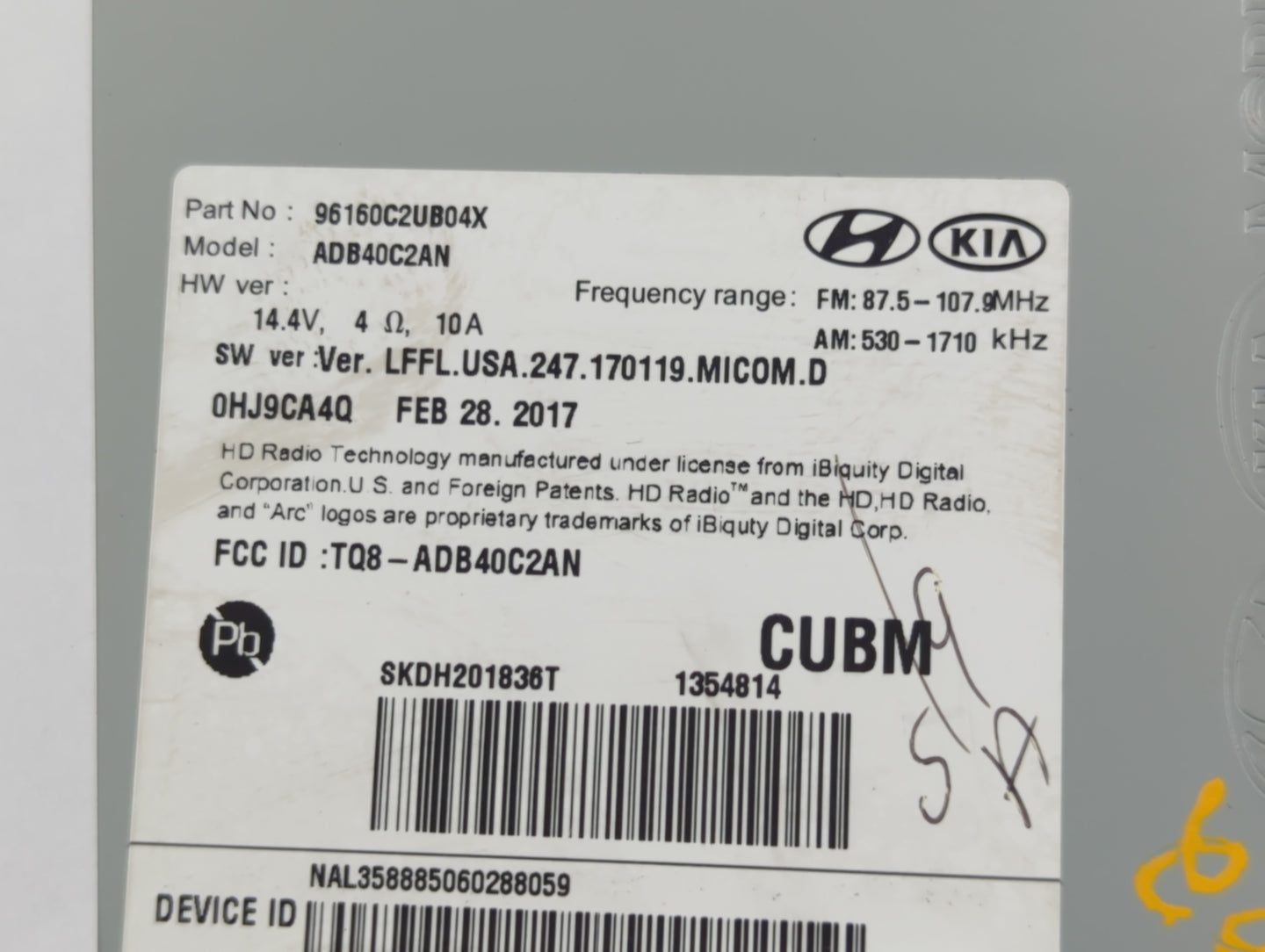 2018-2019 Hyundai Sonata Radio AM FM Cd Player Receiver Replacement P/N:96160C2UB04X Fits Fits 2018 2019 OEM Used Auto Parts - Oemusedautoparts1.com