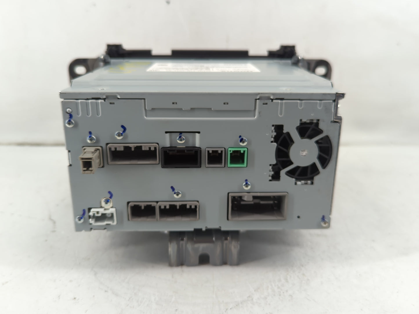 2016 Honda Hr-V Radio AM FM Cd Player Receiver Replacement P/N:37100-T7W-A014-M1 39100-T7W-A710-M1 Fits OEM Used Auto Parts - Oemusedautoparts1.com