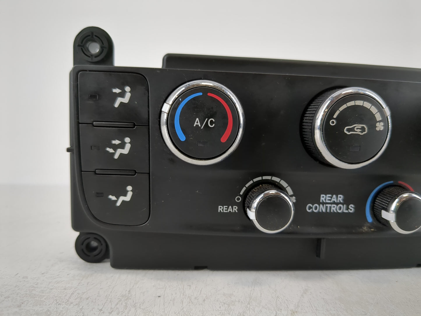 2016 Dodge Caravan Climate Control Module Temperature AC/Heater Replacement P/N:P55111240AJ Fits OEM Used Auto Parts