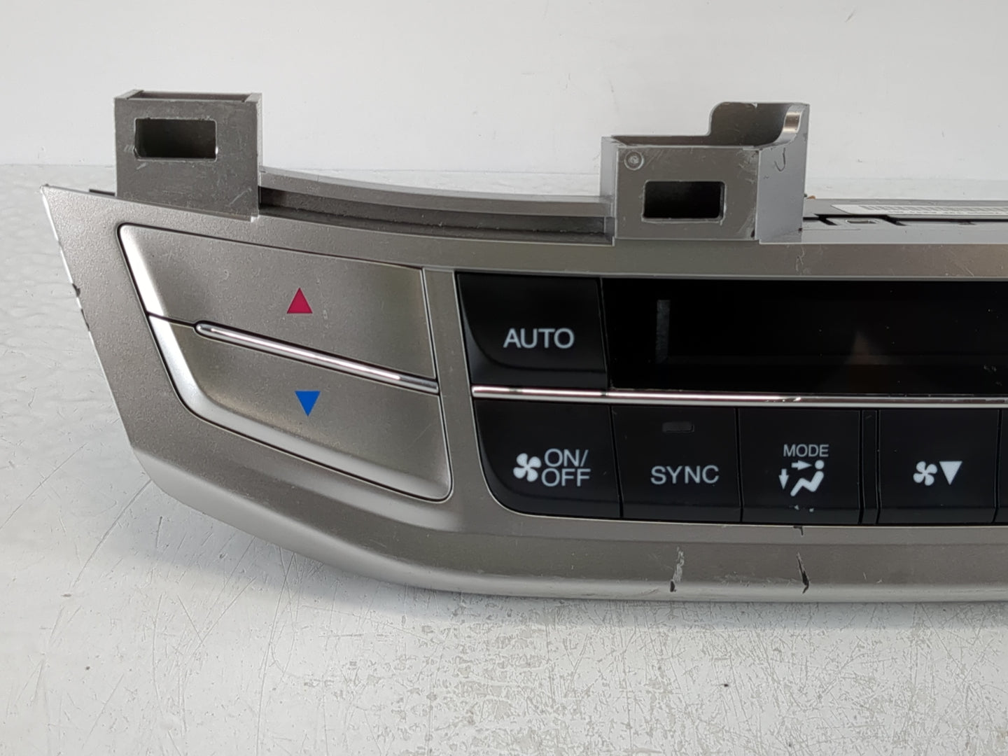 2013-2015 Honda Accord Climate Control Module Temperature AC/Heater Replacement P/N:79600 T2F A611 M1 Fits Fits 2013 2014 2015 OEM Used Auto Parts - Oemusedautoparts1.com