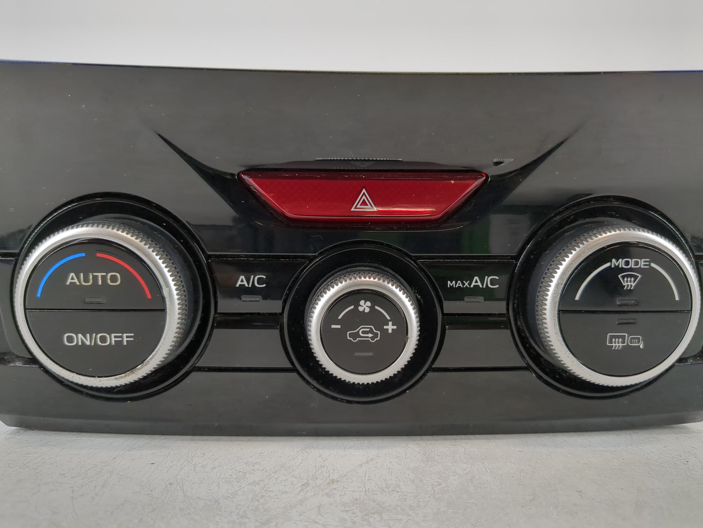 2019 Subaru Forester Climate Control Module Temperature AC/Heater Replacement P/N:72311SJ450 72311SJ200 Fits OEM Used Auto Parts