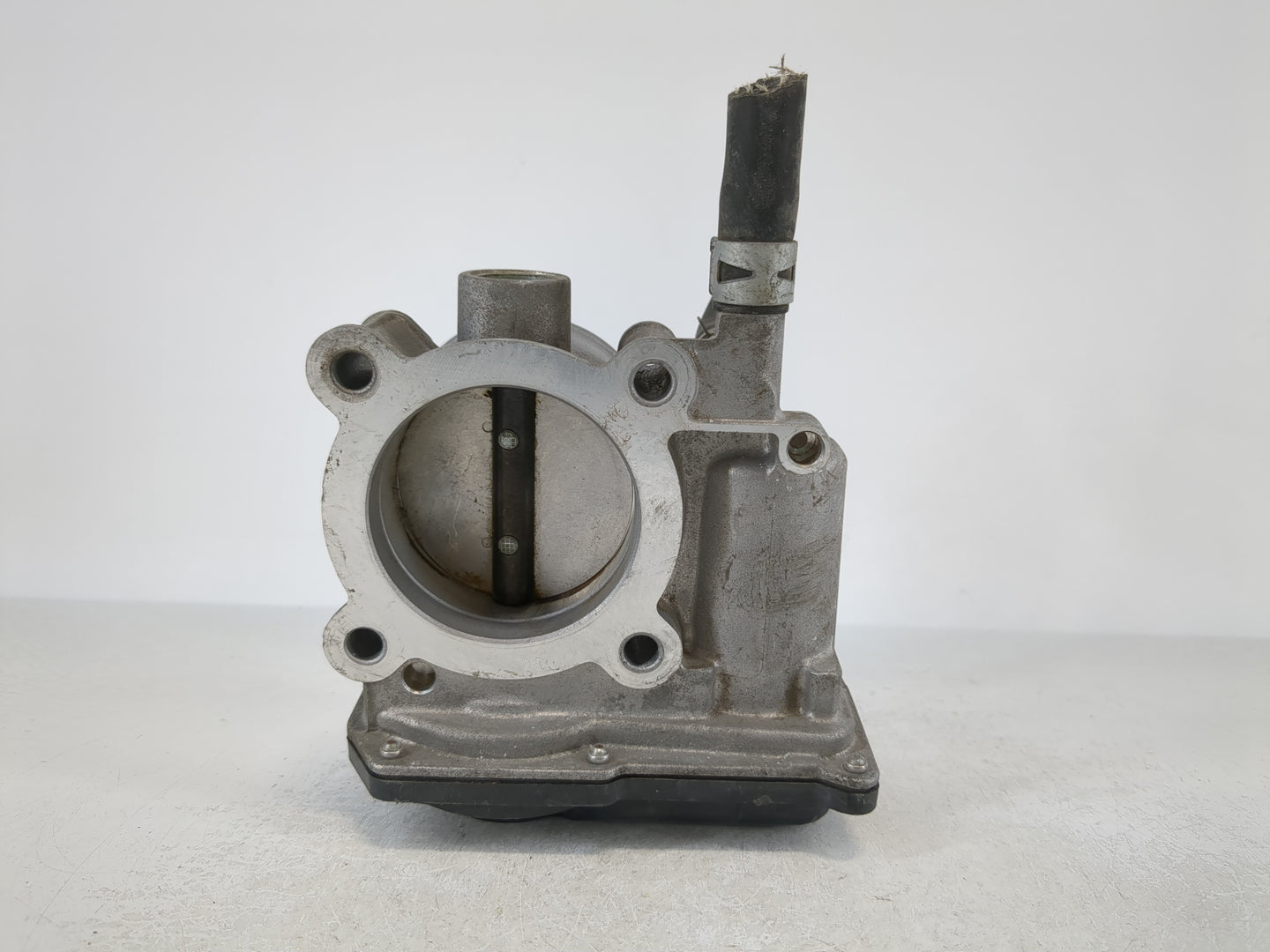 2016-2022 Honda Civic Throttle Body P/N:22030-37060 Fits Fits 2016 2017 2018 2019 2020 2021 2022 OEM Used Auto Parts - Oemusedautoparts1.com