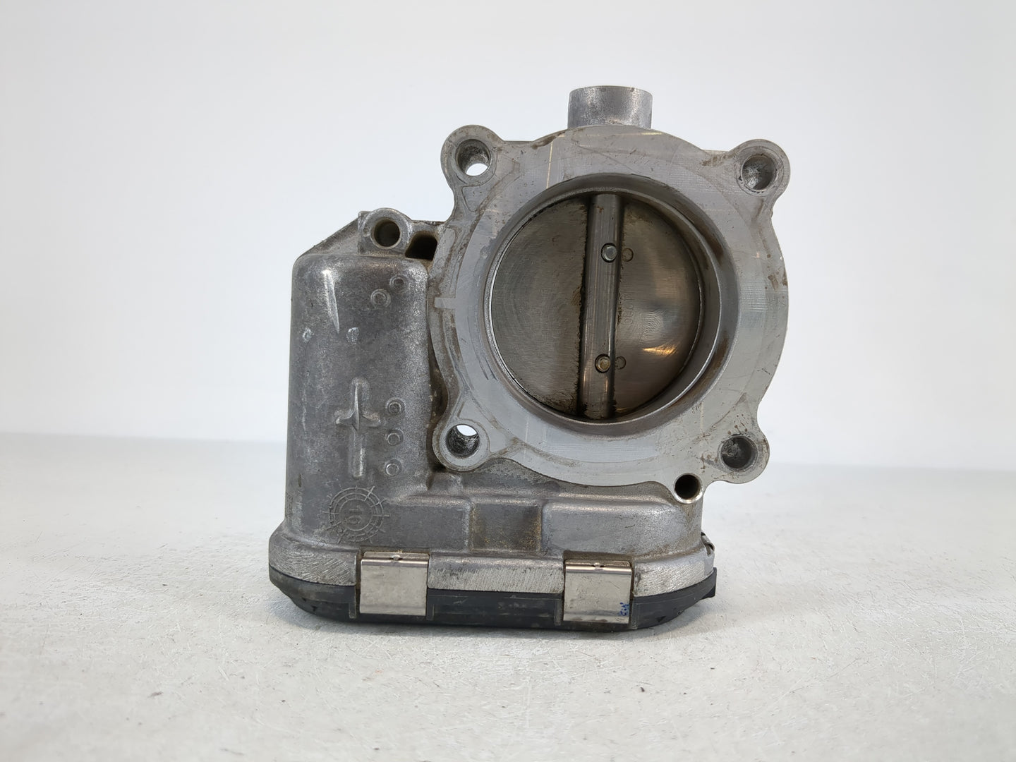 2018 Volkswagen Jetta Throttle Body P/N:06K 133 062 AA Fits OEM Used Auto Parts - Oemusedautoparts1.com