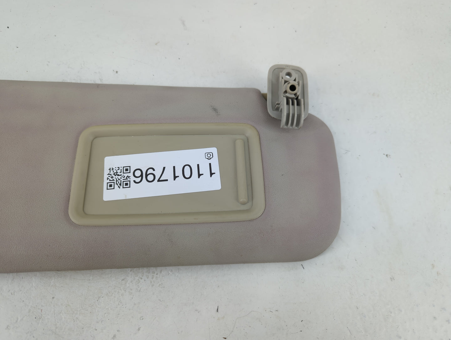 2010-2013 Mazda 3 Sun Visor Shade Replacement Passenger Right Mirror Fits Fits 2010 2011 2012 2013 OEM Used Auto Parts - Oemusedautoparts1.com