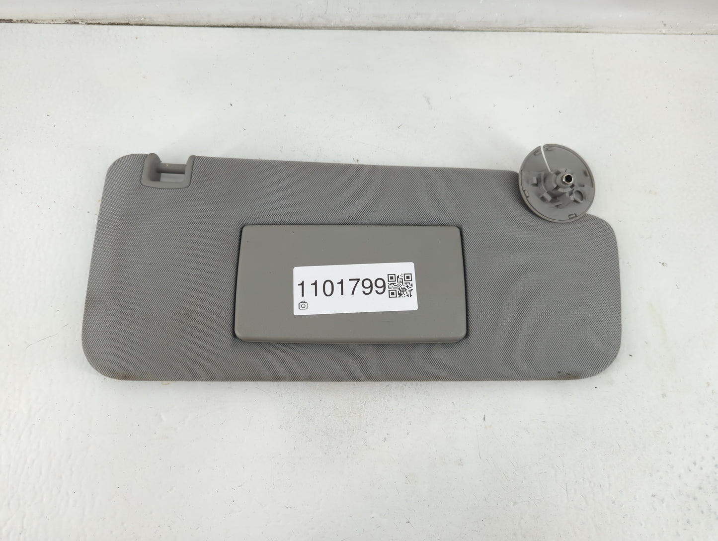 2017-2021 Chevrolet Trax Sun Visor Shade Replacement Passenger Right Mirror Fits Fits 2017 2018 2019 2020 2021 OEM Used Auto Parts