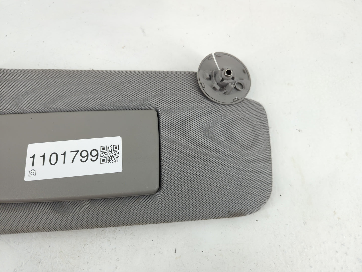 2017-2021 Chevrolet Trax Sun Visor Shade Replacement Passenger Right Mirror Fits Fits 2017 2018 2019 2020 2021 OEM Used Auto Parts