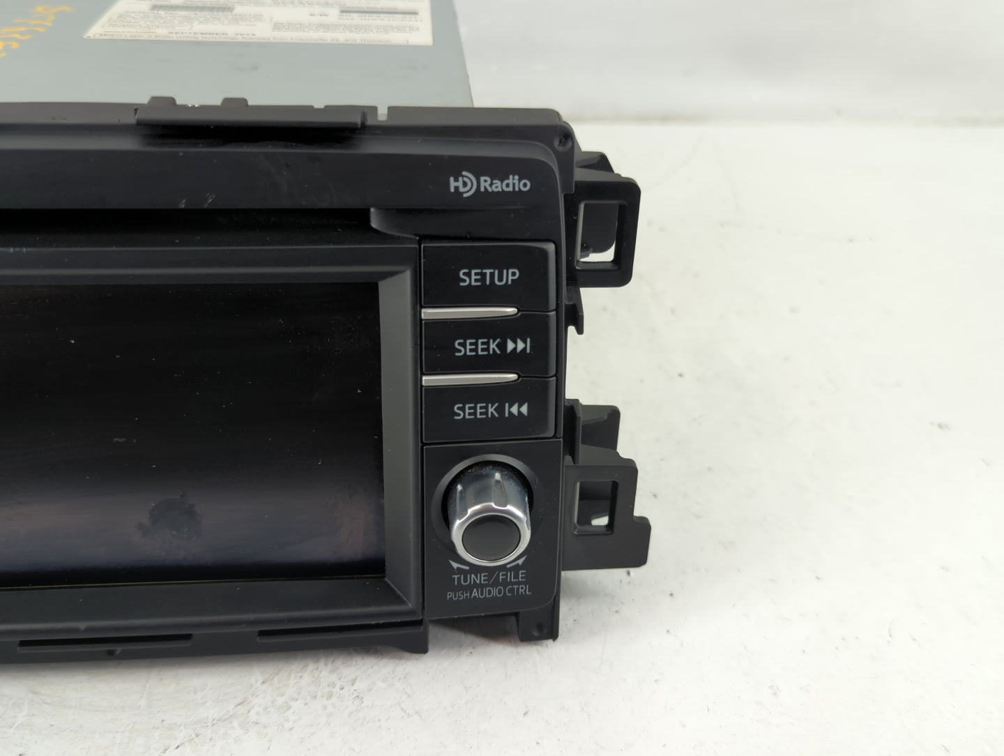 2014-2015 Mazda 6 Radio AM FM Cd Player Receiver Replacement P/N:GJS1 66 DV0C Fits Fits 2014 2015 OEM Used Auto Parts - Oemusedautoparts1.com