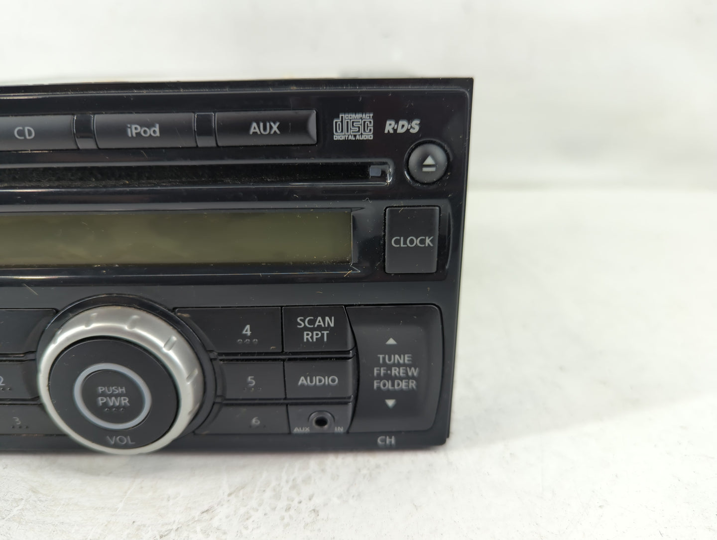 2011-2014 Nissan Juke Radio AM FM Cd Player Receiver Replacement P/N:28185 1KM2A Fits Fits 2011 2012 2013 2014 OEM Used Auto Parts - Oemusedautoparts1.com