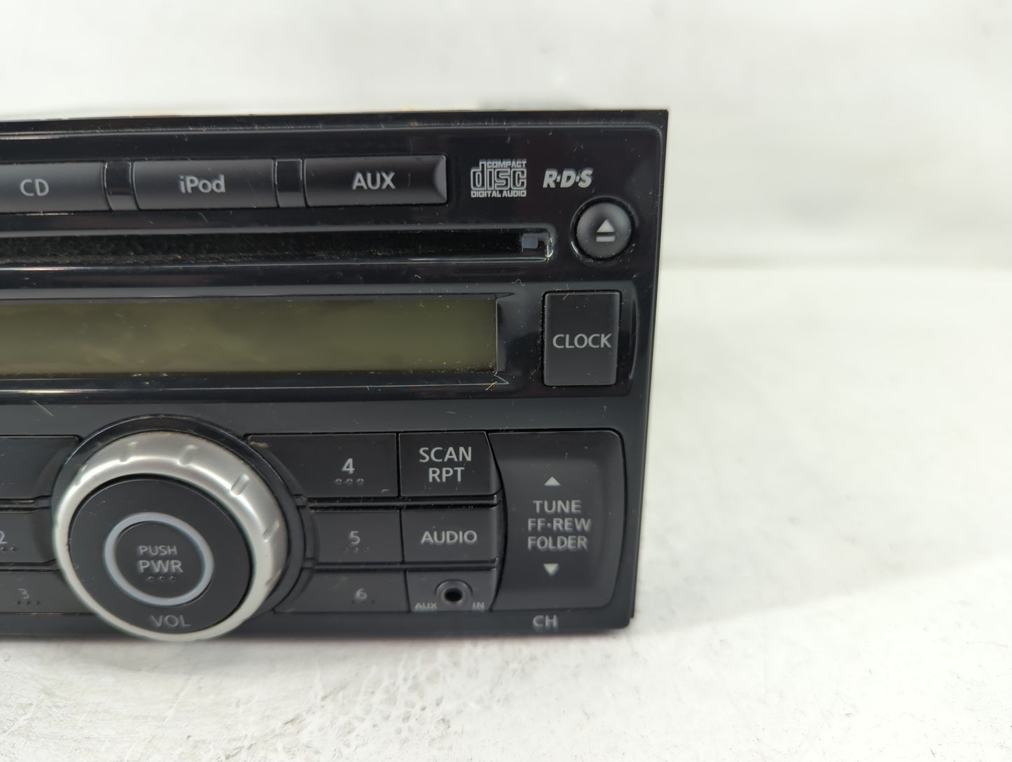 2011-2014 Nissan Juke Radio AM FM Cd Player Receiver Replacement P/N:28185 1KM2A Fits Fits 2011 2012 2013 2014 OEM Used Auto Parts - Oemusedautoparts1.com