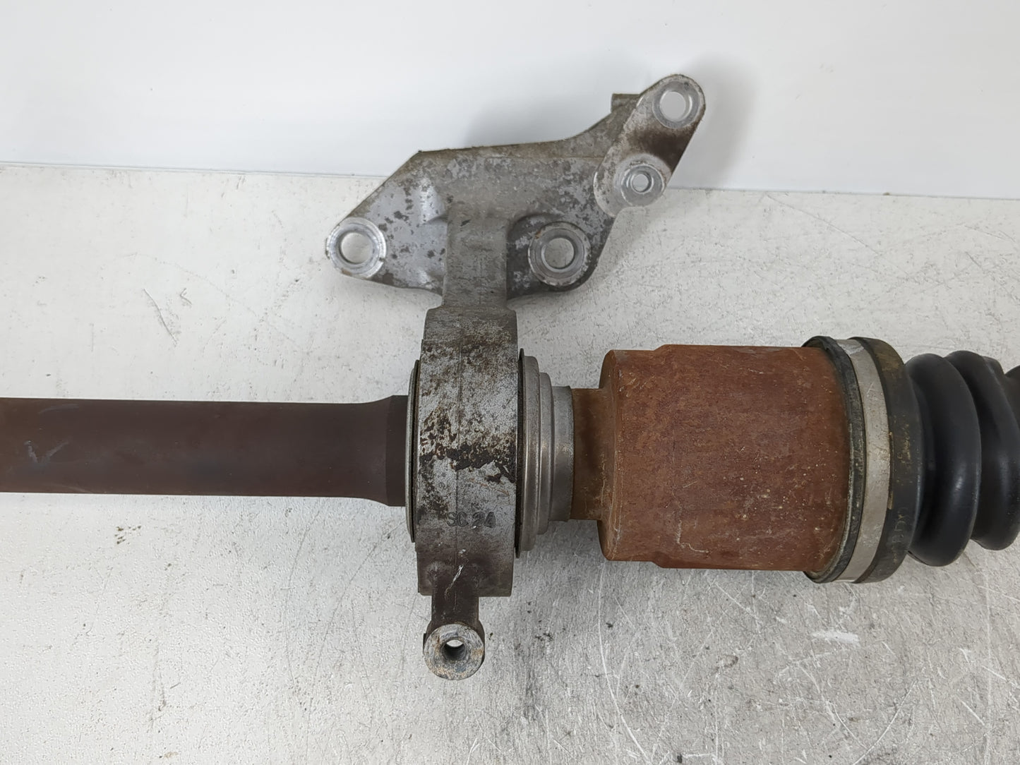 2009-2012 Honda Fit Axle Shaft Front Passenger Cv C/v