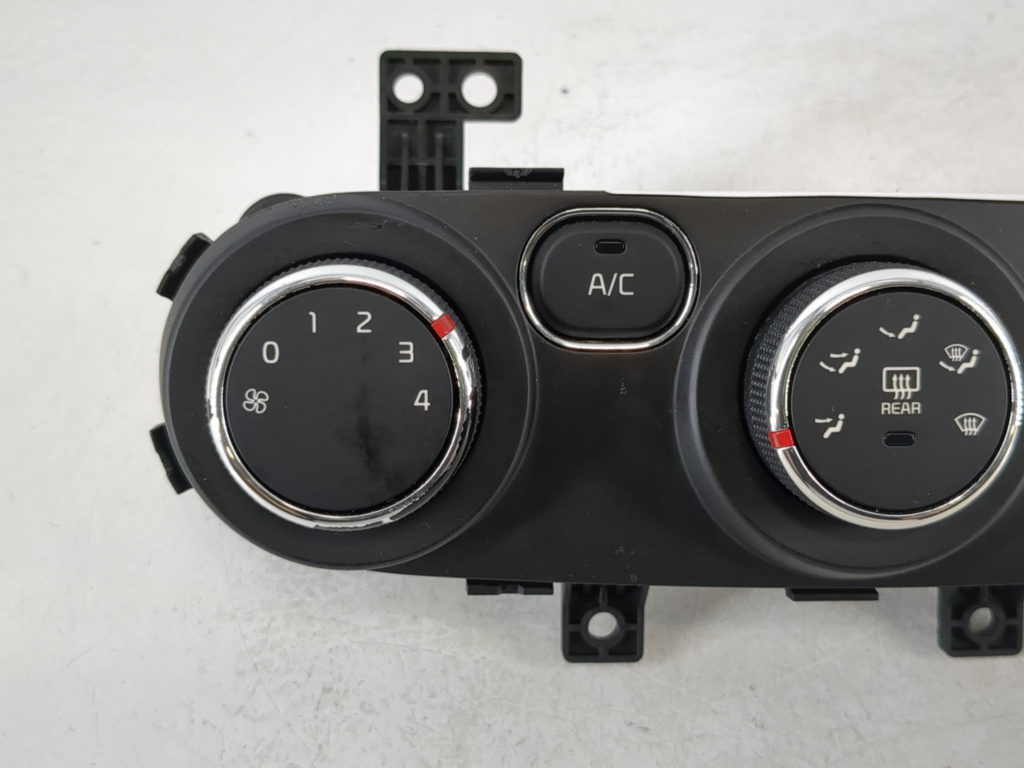 2017-2018 Kia Forte Climate Control Module Temperature AC/Heater Replacement P/N:97250-B0AA0 Fits Fits 2017 2018 OEM Used Auto Parts