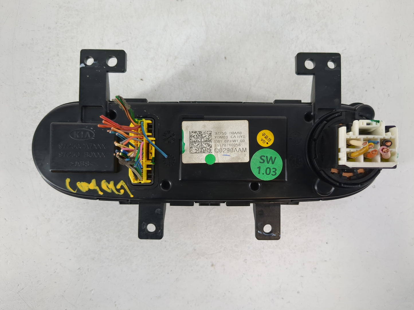 2017-2018 Kia Forte Climate Control Module Temperature AC/Heater Replacement P/N:97250-B0AA0 Fits Fits 2017 2018 OEM Used Auto Parts
