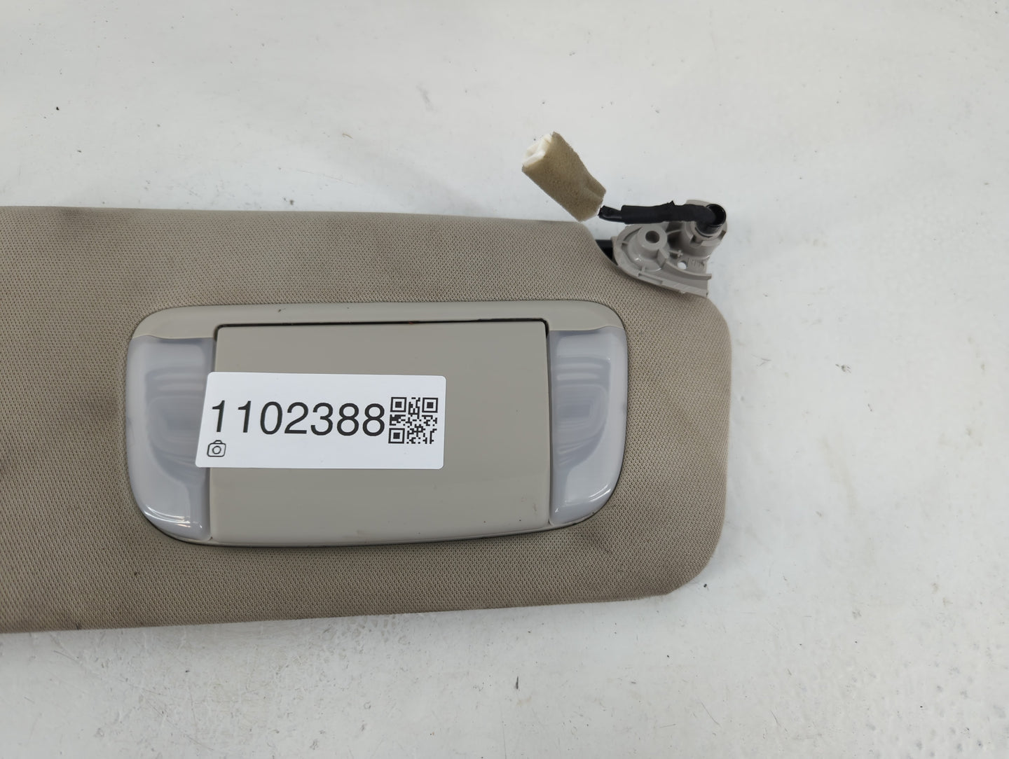 2021 Subaru Ascent Sun Visor Shade Replacement Passenger Right Mirror Fits Fits 2015 2016 2017 2018 2019 2020 2022 OEM Used Auto Parts - Oemusedautoparts1.com