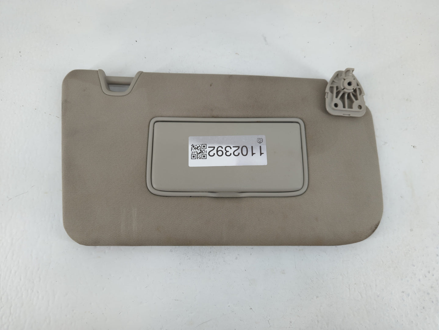 2017 Nissan Rogue Sun Visor Shade Replacement Passenger Right Mirror Fits OEM Used Auto Parts - Oemusedautoparts1.com