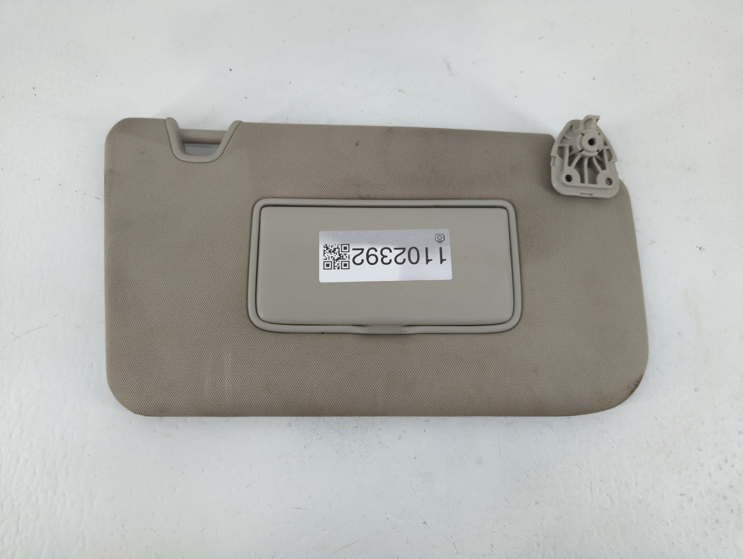 2017 Nissan Rogue Sun Visor Shade Replacement Passenger Right Mirror Fits OEM Used Auto Parts - Oemusedautoparts1.com