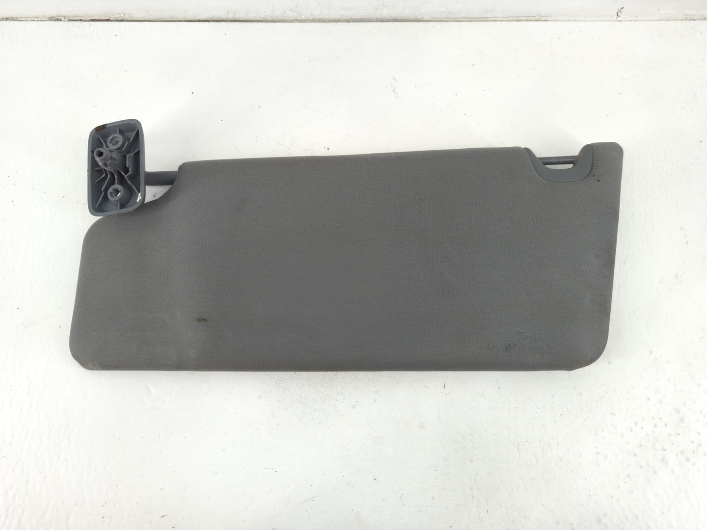 2011-2014 Ford F-150 Sun Visor Shade Replacement Passenger Right Mirror Fits Fits 2011 2012 2013 2014 OEM Used Auto Parts - Oemusedautoparts1.com