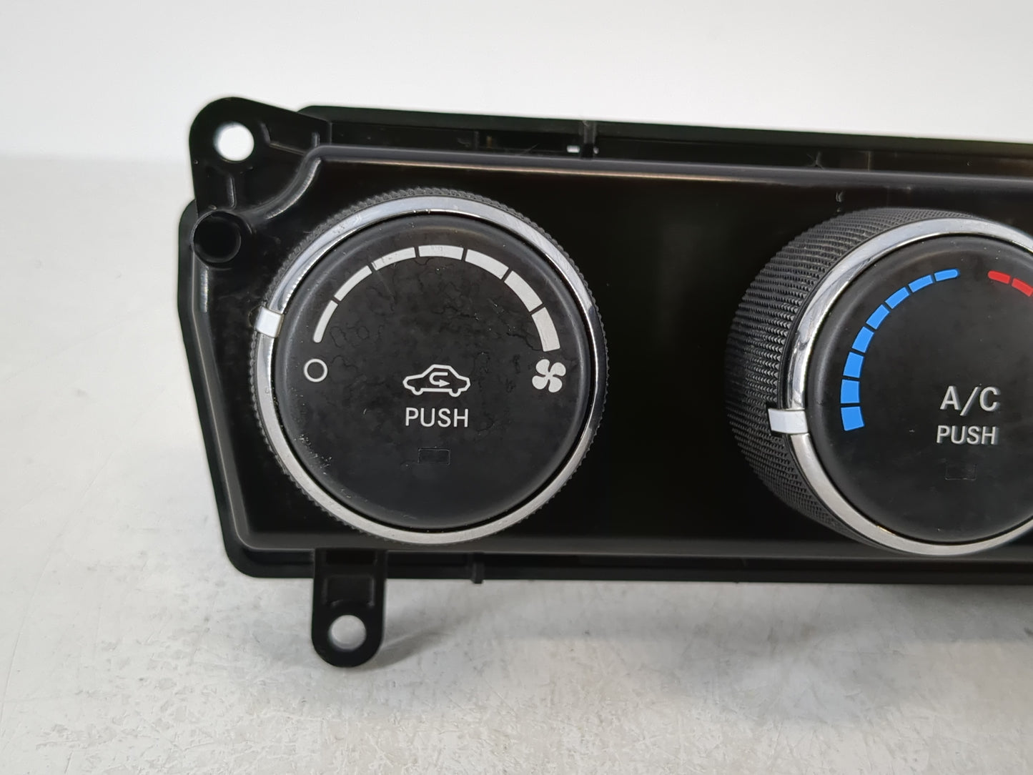 2014 Jeep Compass Climate Control Module Temperature AC/Heater Replacement P/N:P55111278AE Fits Fits 2011 2012 2013 2015 2016 2017 OEM Used Auto Parts - Oemusedautoparts1.com