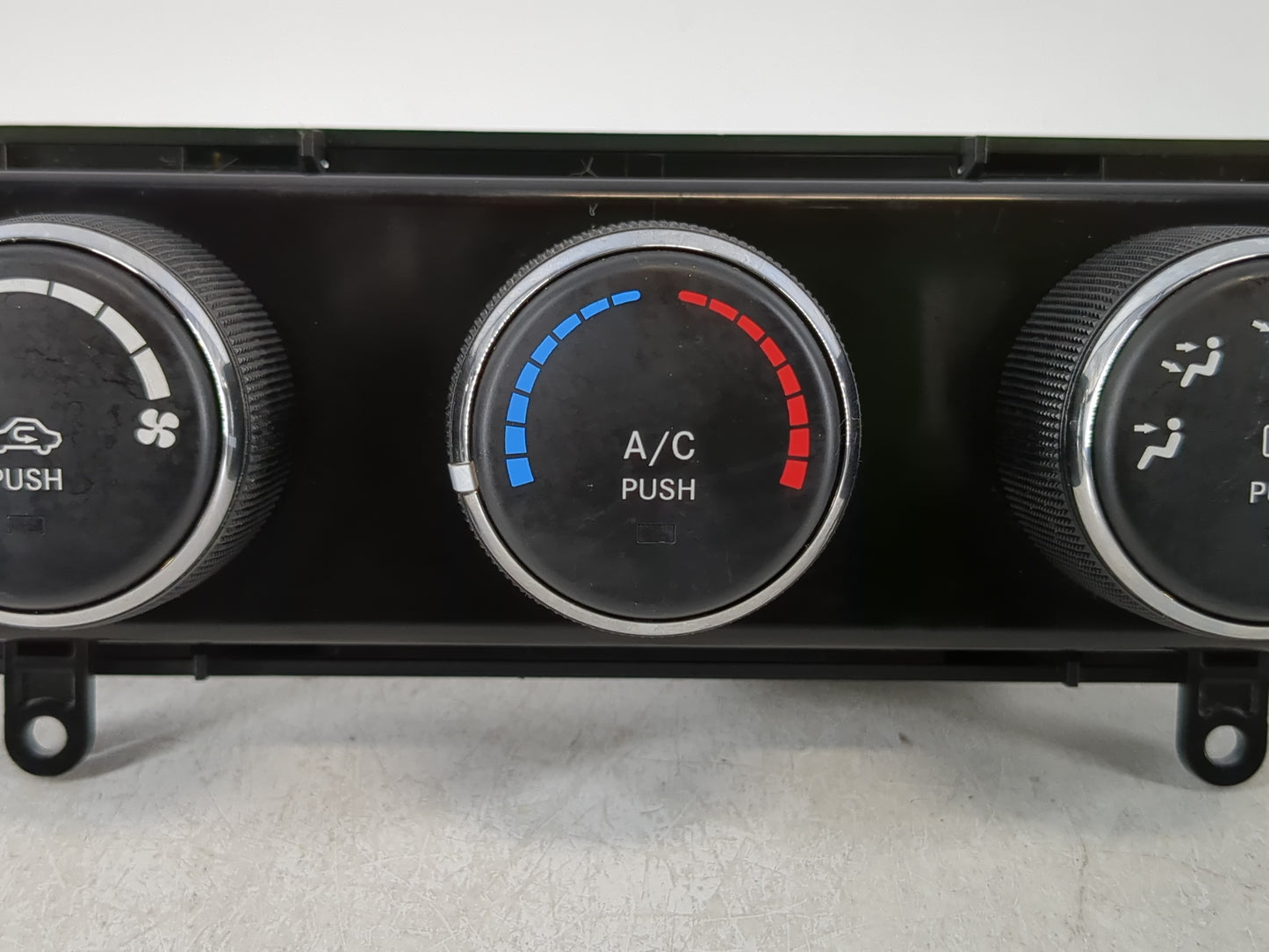 2014 Jeep Compass Climate Control Module Temperature AC/Heater Replacement P/N:P55111278AE Fits Fits 2011 2012 2013 2015 2016 2017 OEM Used Auto Parts - Oemusedautoparts1.com