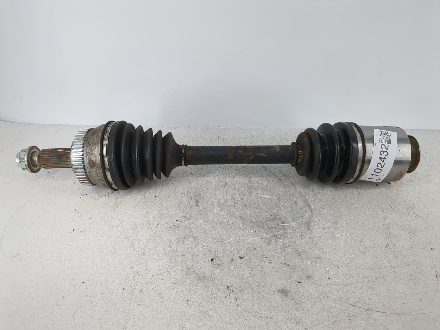 2013-2017 Hyundai Azera Axle Shaft Front Passenger Cv C/v - Oemusedautoparts1.com