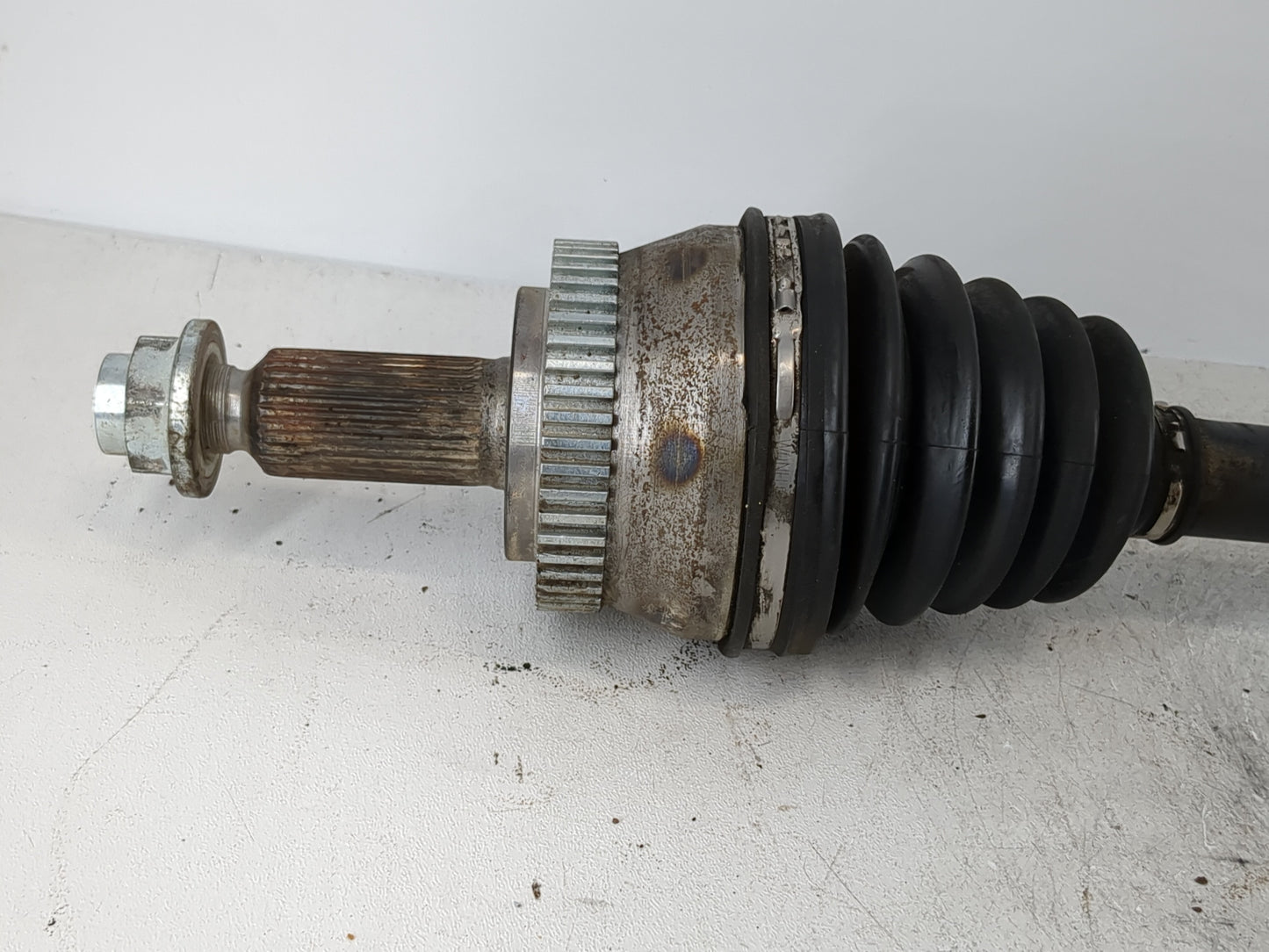 2013-2017 Hyundai Azera Axle Shaft Front Passenger Cv C/v - Oemusedautoparts1.com