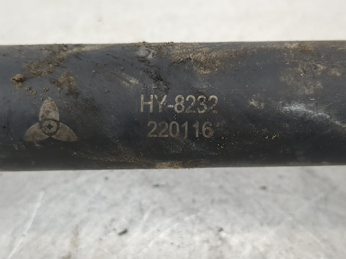 2013-2017 Hyundai Azera Axle Shaft Front Passenger Cv C/v - Oemusedautoparts1.com
