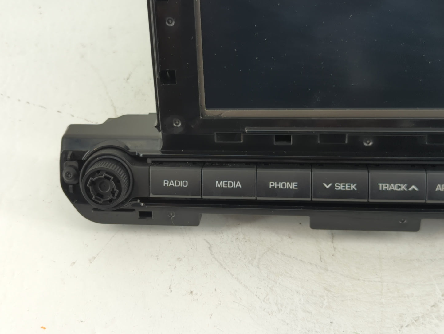 2017-2018 Hyundai Elantra Radio AM FM Cd Player Receiver Replacement P/N:96160-F2101UAT Fits Fits 2017 2018 OEM Used Auto Parts - Oemusedautoparts1.com