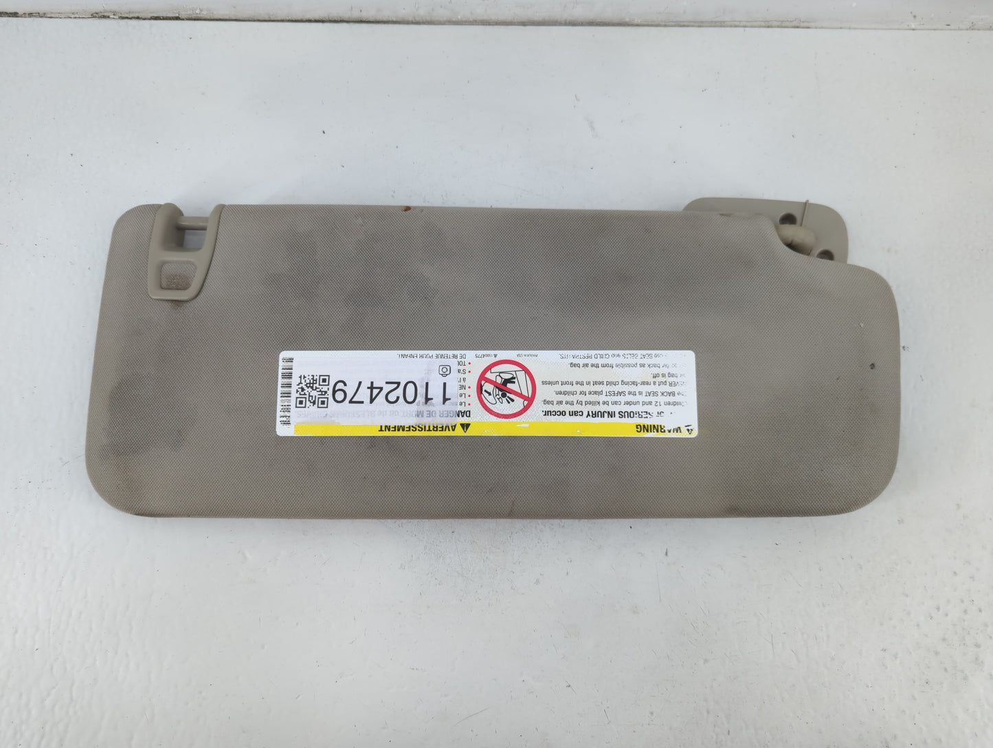 2013 Chevrolet Silverado 1500 Sun Visor Shade Replacement Driver Left Mirror Fits Fits 2007 2008 2009 2010 2011 2012 2014 OEM Used Auto Parts