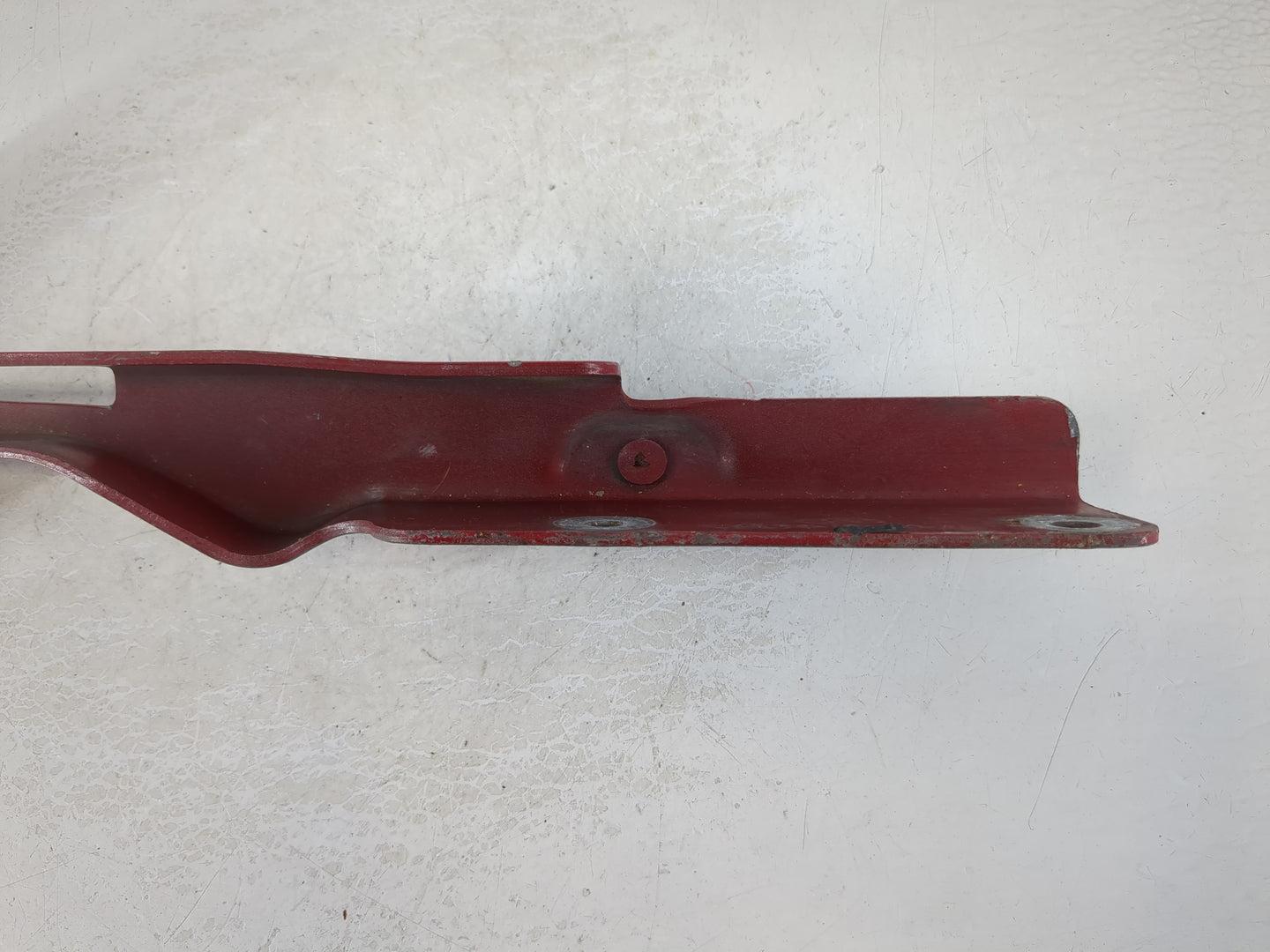 2005 Ford F-150 Passenger Hood Hinge Red - Oemusedautoparts1.com