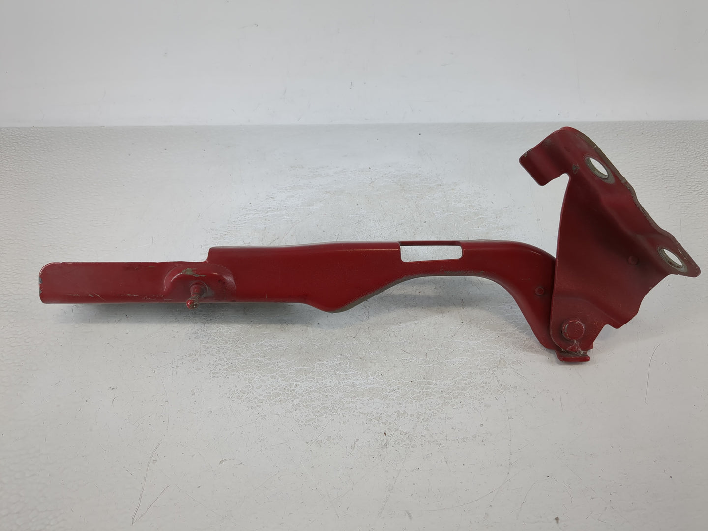 2005 Ford F-150 Passenger Hood Hinge Red - Oemusedautoparts1.com