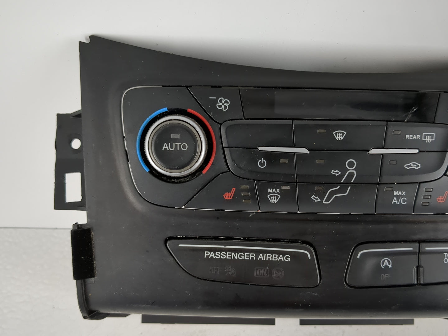 2018-2019 Ford Escape Climate Control Module Temperature AC/Heater Replacement P/N:GJ5T-18C612-CJ Fits Fits 2018 2019 OEM Used Auto Parts - Oemusedautoparts1.com
